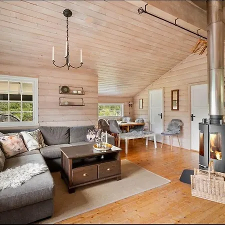 Holiday home Stavtjorn Alpine Haven Vikesa